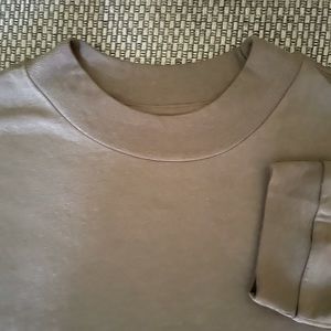 Long Sleeve Tee Shirt:Loose fit